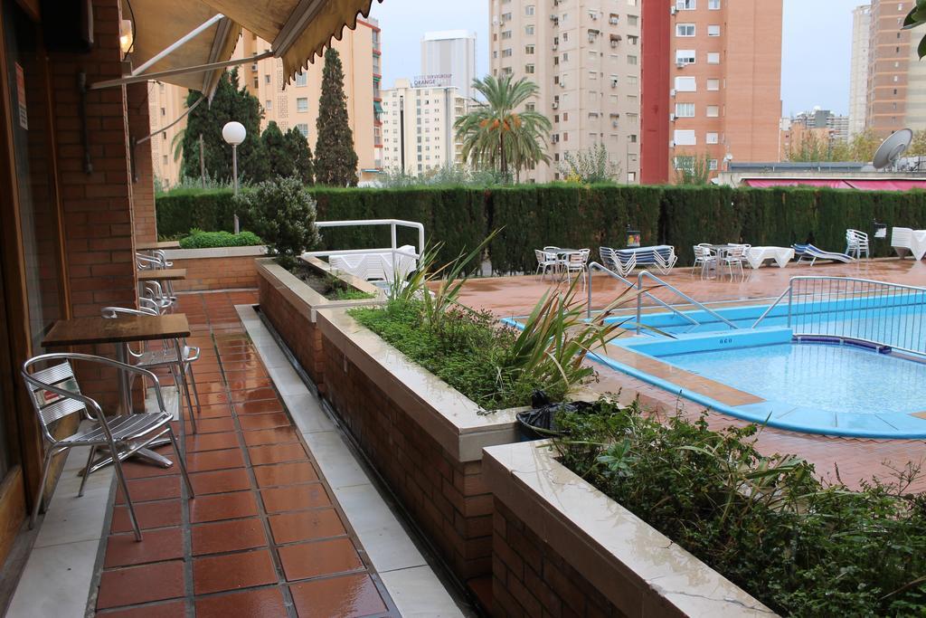 Apartamentos Alpha Benidorm Eksteriør bilde